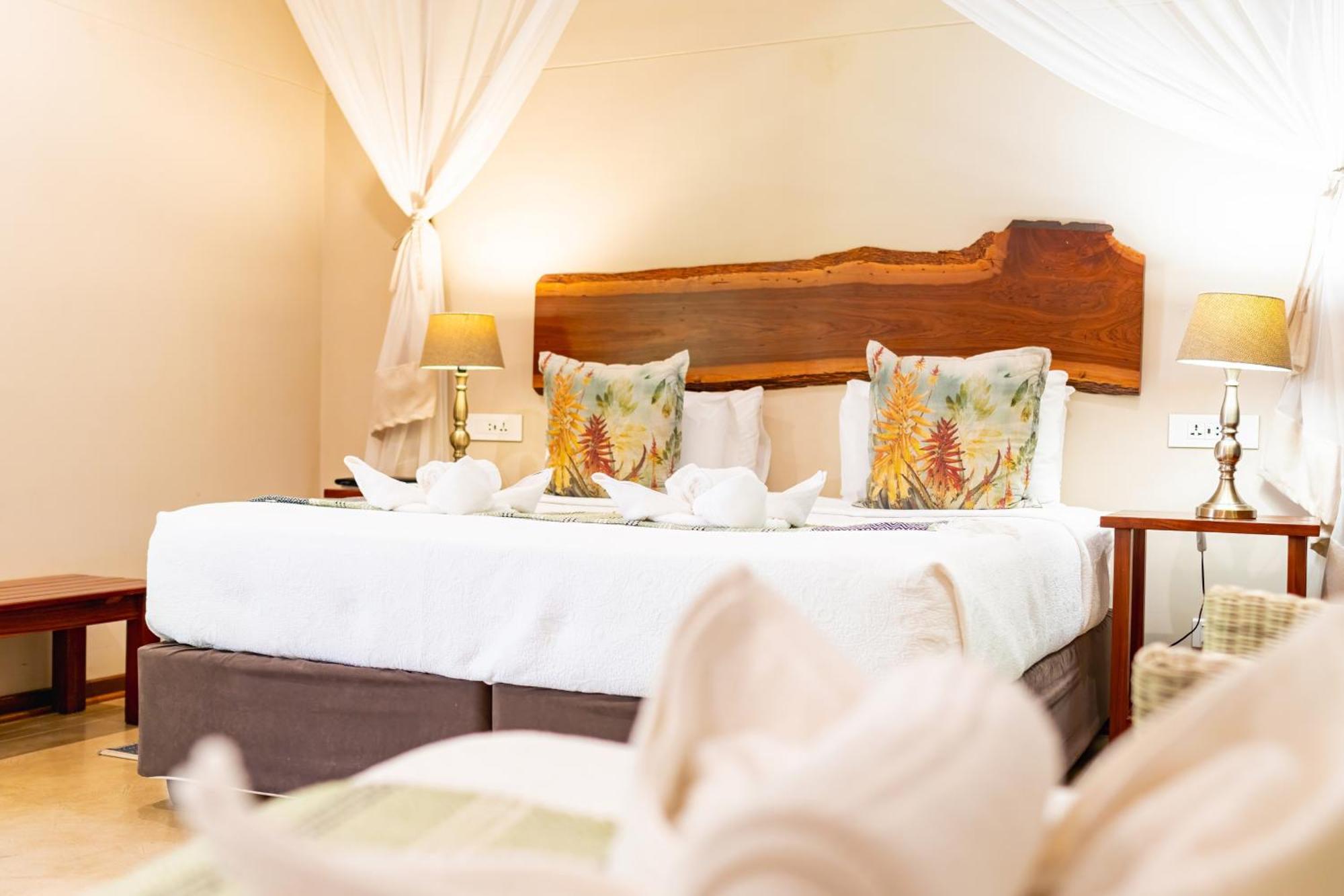 Bayete Guest Lodge Виктория Фолс Екстериор снимка