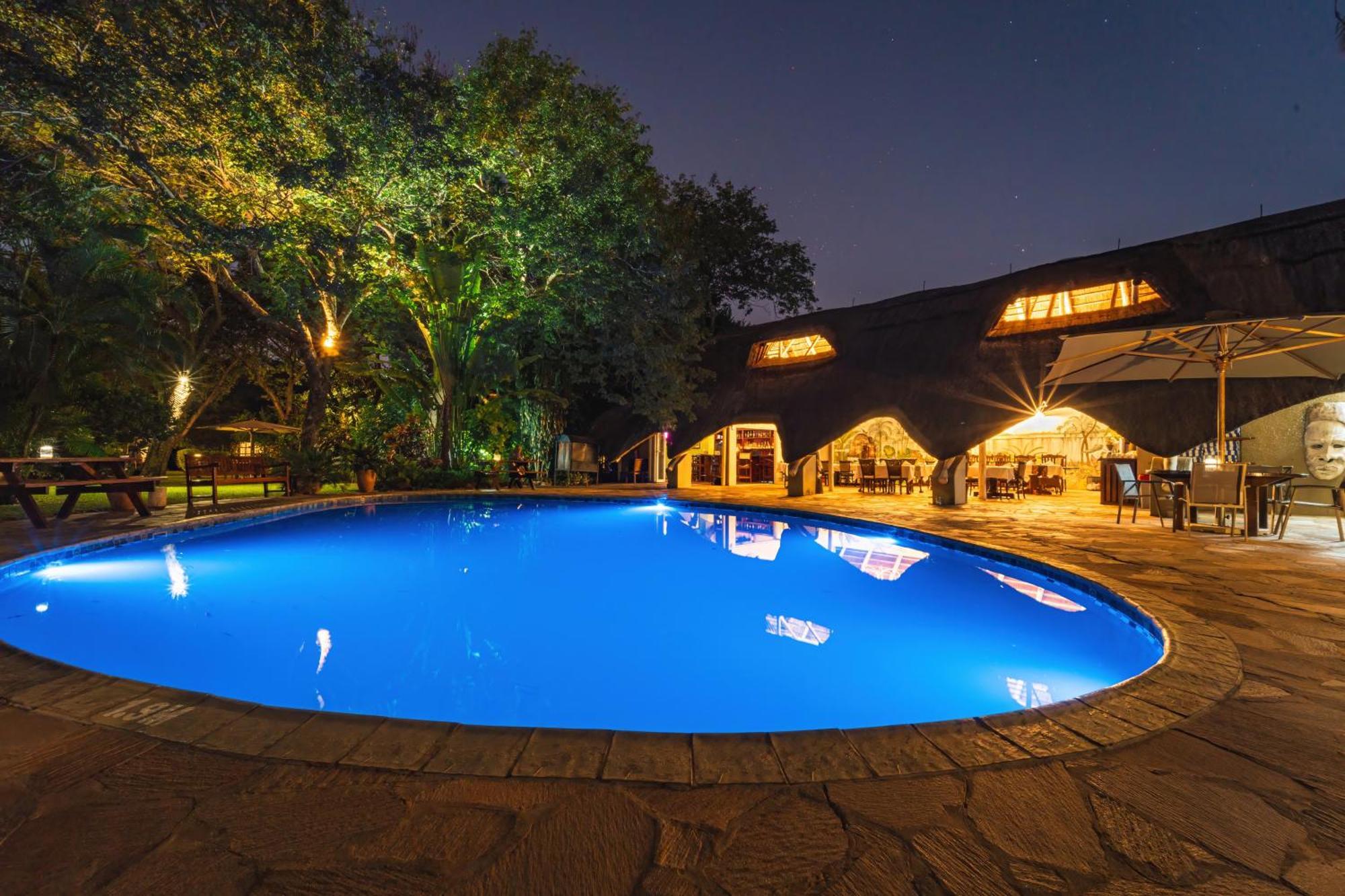 Bayete Guest Lodge Виктория Фолс Екстериор снимка