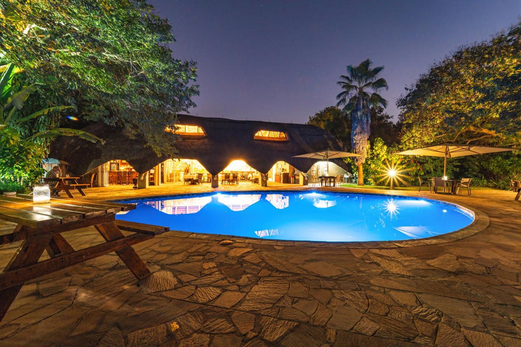 Bayete Guest Lodge Виктория Фолс Екстериор снимка