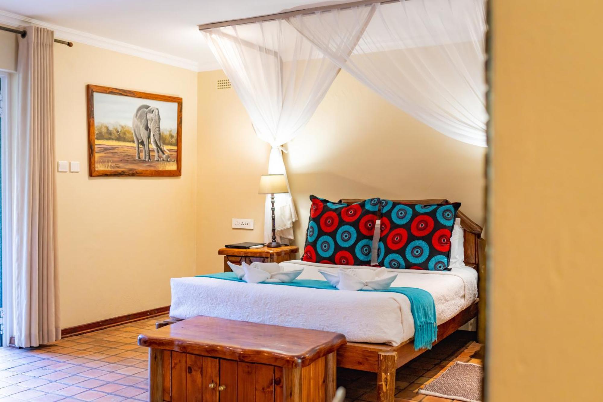 Bayete Guest Lodge Виктория Фолс Екстериор снимка