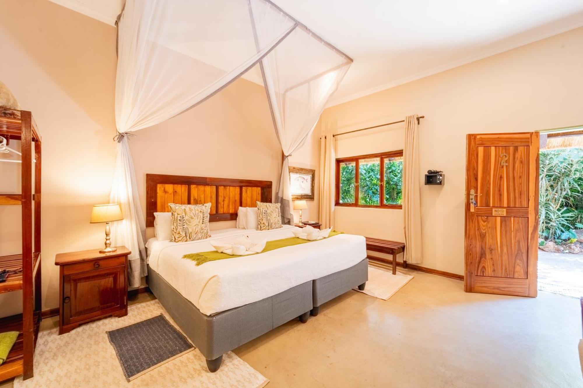 Bayete Guest Lodge Виктория Фолс Екстериор снимка