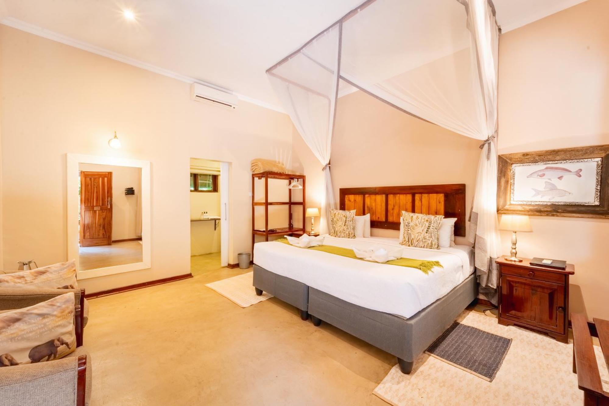 Bayete Guest Lodge Виктория Фолс Екстериор снимка