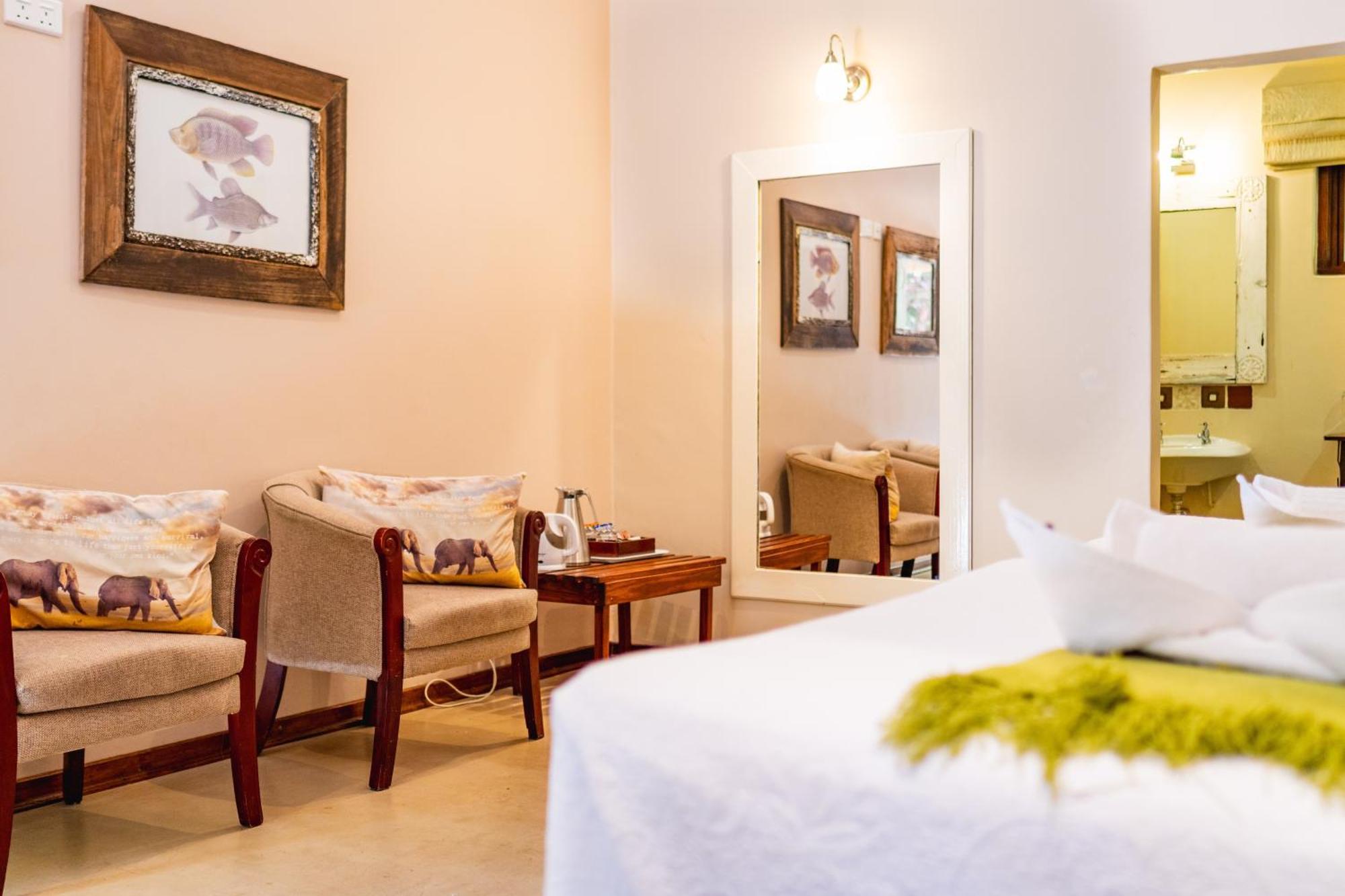 Bayete Guest Lodge Виктория Фолс Екстериор снимка