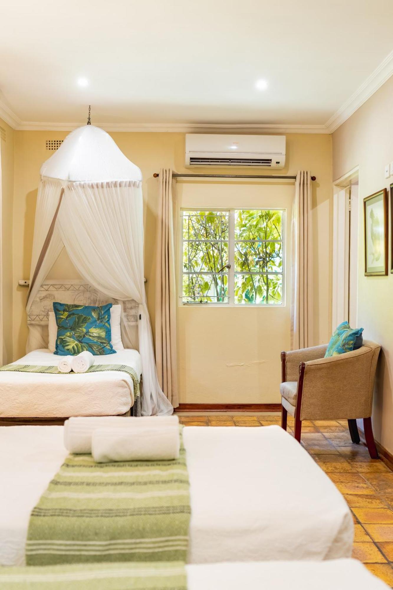 Bayete Guest Lodge Виктория Фолс Екстериор снимка