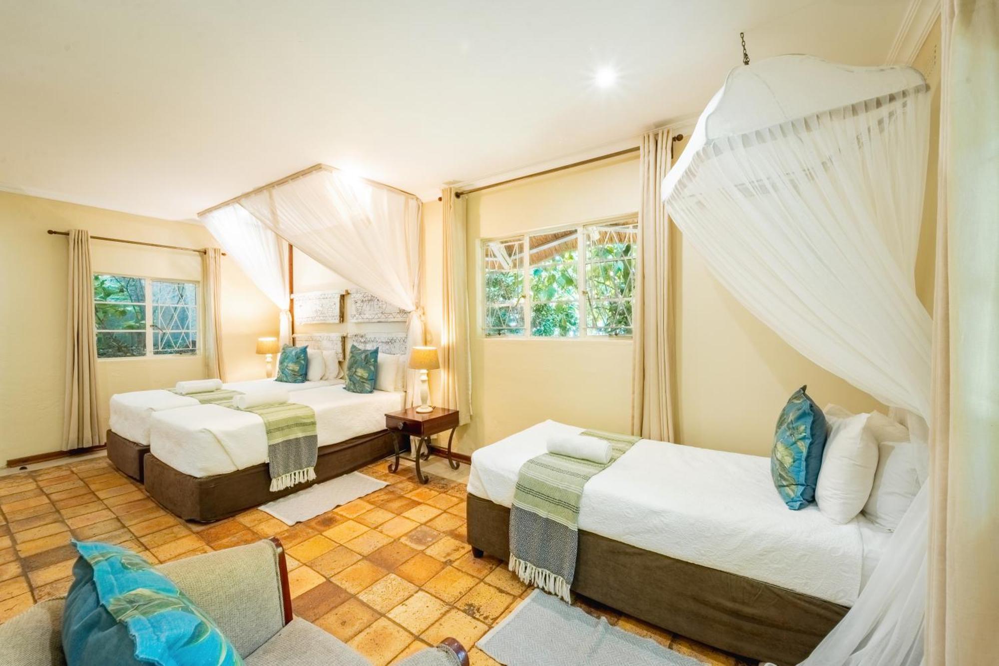 Bayete Guest Lodge Виктория Фолс Екстериор снимка
